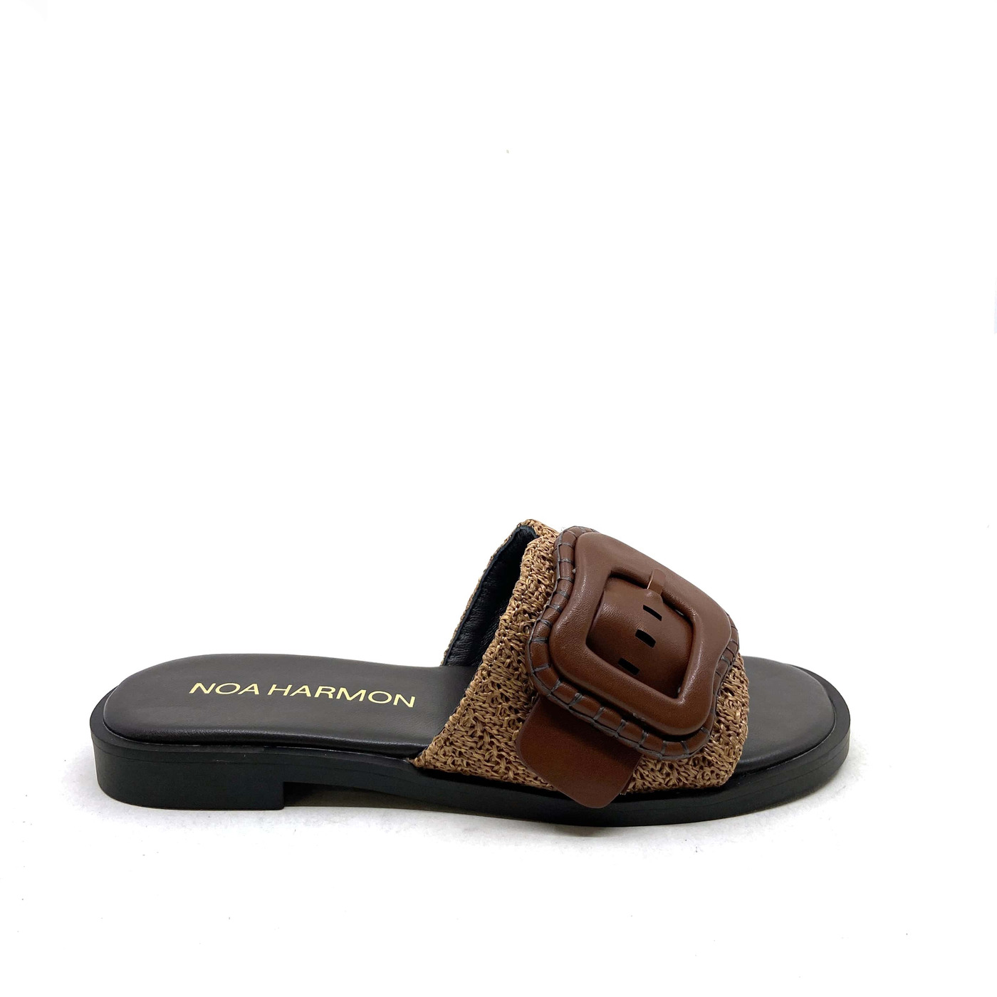 Noa Harmon slipper bruin