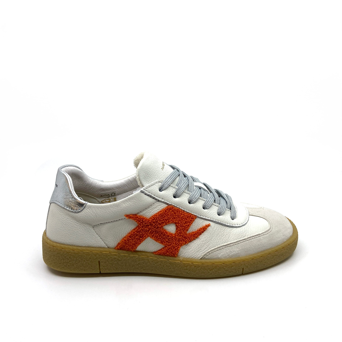 Ambitious sneaker wit